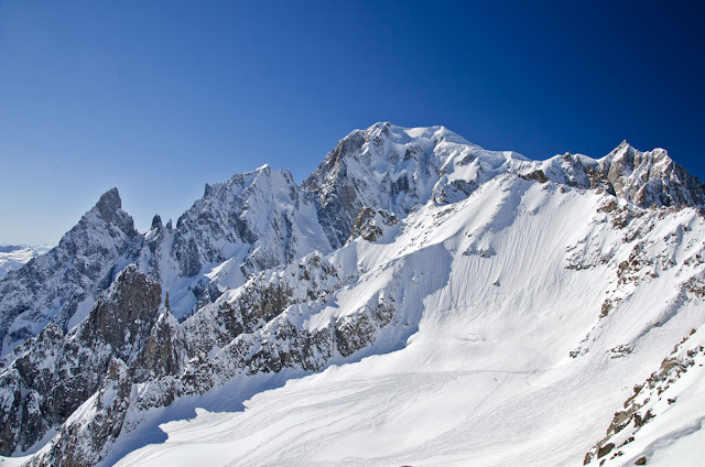 REFUGIUL TORINO MONT BLANC ALPI ITALIA