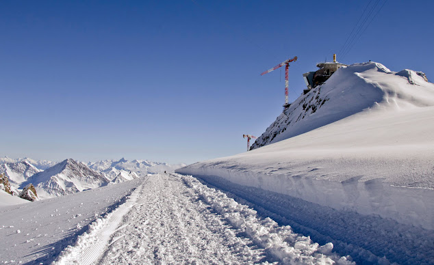 REFUGIUL TORINO MONT BLANC ALPI ITALIA