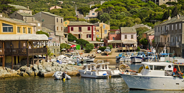 Satul Centuri, peninsula Cap Corse și turnurile sale genoveze